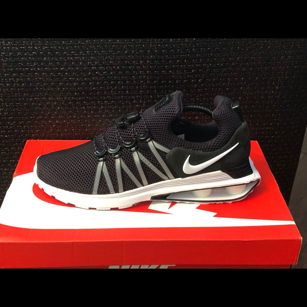 Nike Shox Gravity